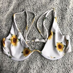 Sunflower swimsuit top from Zaful🌻